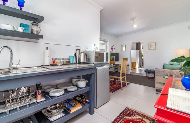 Bleu Cobalt Cottage - Photo 7