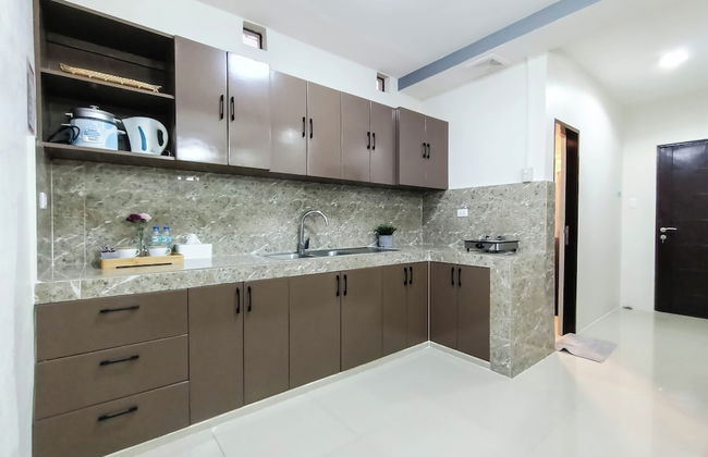 Manzil Anilao B&B Superior Bedroom U3 - Photo 14