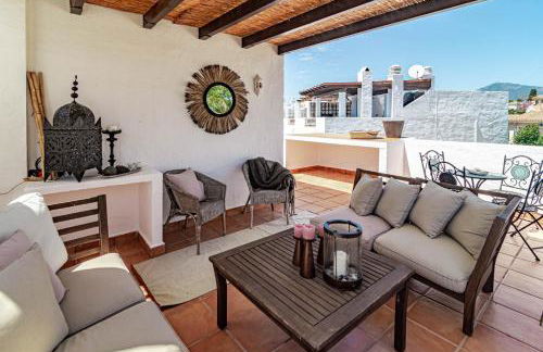 Seaside 3 bedroom Townhouse in San Pedro close to the Beach with private Garden - Photo 22