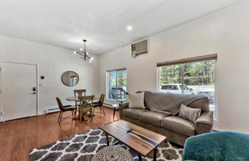 Zephyr Cove first level 1 Bed: close to everything bike, ski, swim! - Foto 4