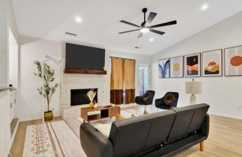 City Gem 4BR with POOL Sleeps 8 - Foto 6