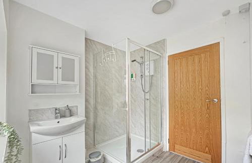 Amaya One -3 bedroom townhouse - with garden - close to town centre - sleeps 7 - Free Gym Access - Foto 7