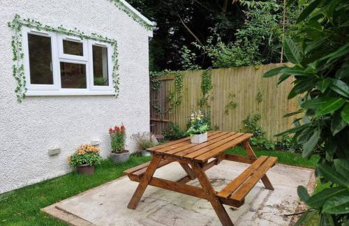 Charming Detached Cottage Near John Radcliffe Hospital Free Parking Self check-in - Foto 13