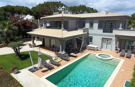 Villa Selena - Beautiful Luxury villa with massage baths - Photo 8