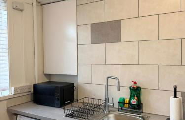 Modern Apartment - Free Parking - Close To Metro - Foto 20