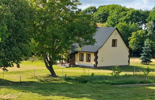 PRZYSTANEK nowEKOprzywno - Żółty Domek Pod Kasztanem - Foto 1