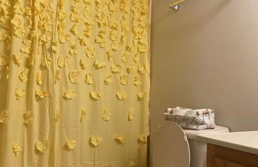 Leaf Peeper's - HUGE deck, pizza oven, Pac-man! - Photo 48