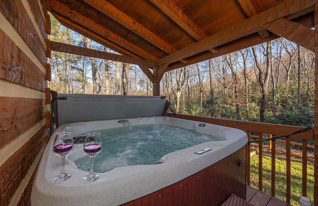 Hidden Hideaway 2 Bedroom Cabin by RedAwning - Foto 25