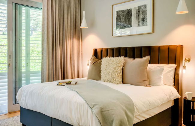 Ultimate Escape in Vibrant De Waterkant at Ishani - Foto 15