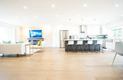 Grand Lux 4BR Prime Location & Serene Yard - Foto 35