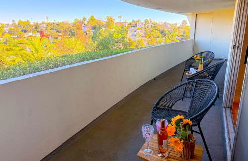 Echo Lake view condo - newly renovated - centrally located - Photo 29