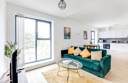 Two Bed Apartment - 20 minutes train into King Cross London - Perfect for families & contractors close to Royal Vet College & M25 Free Parking - Foto 3