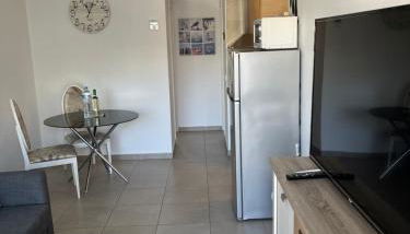 Luxury Apartment - Photo 5