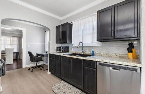 Jazzy Charmer with 3 Queen BedsJazzy Charmer - Foto 18