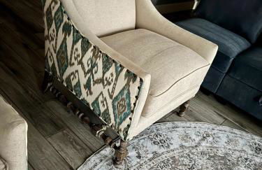 PHX Airport 9BR, 7BA, BBQ, events and pets Allowed - Photo 23