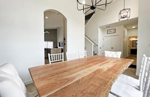 Secret Tunnel House 6 Bedroom Home by RedAwning - Foto 34