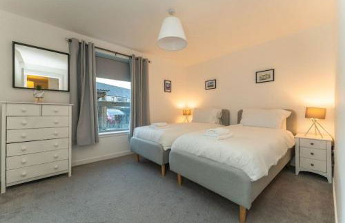 Castle View - Photo 3