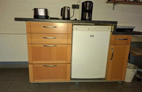 Gästezimmer Monika für Radtouristen, Geschäftsreisende und Monteure mit eigenem Bad im Souterrain - Photo 9