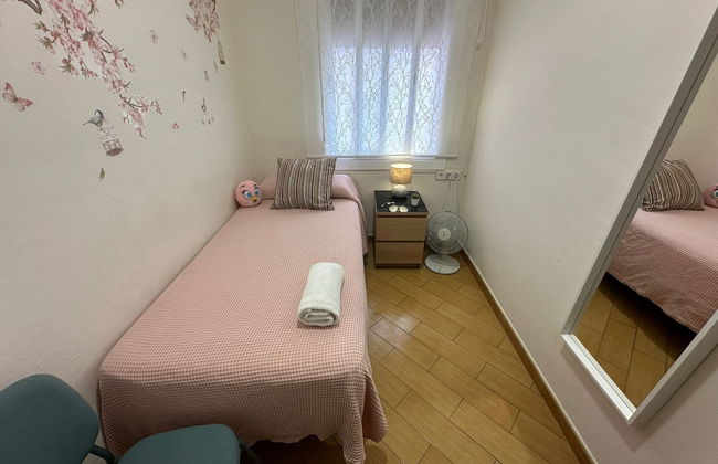 Rooms Valencia - Photo 2