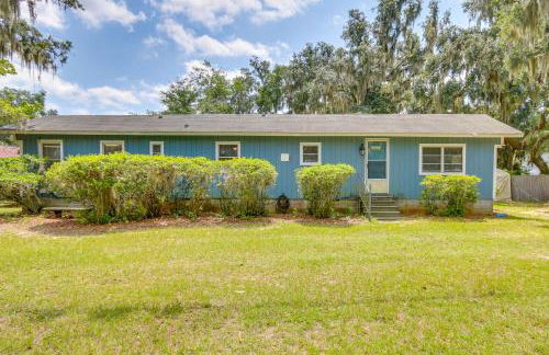 1 Mi to Sands Beach Walkable Island Home with Yard! - Photo 4