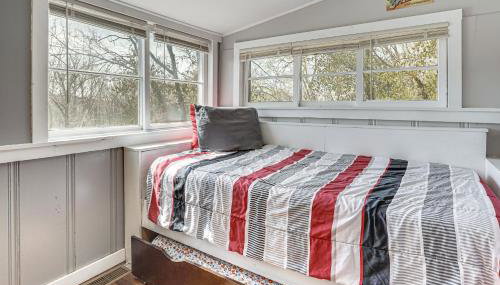 Rockaway Beach House w/ Attached Dock & Hot Tub! - Photo 5