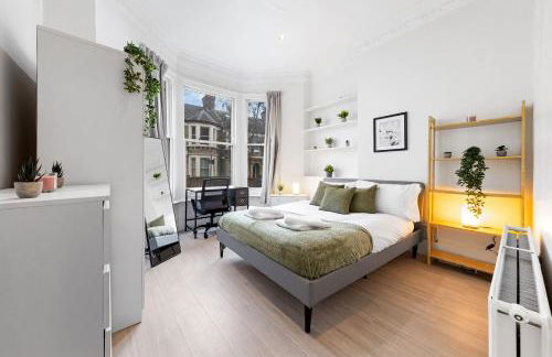 Urban Hideaway, Private Garden, 2 Mins to Station - Foto 1