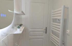 Beautiful beachfront apartment, 180d sea and cliff view - Foto 9