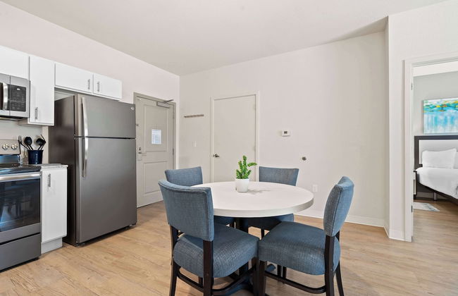 WaterWalk Extended Stay by Wyndham Kansas City - Overland Pk - Photo 35