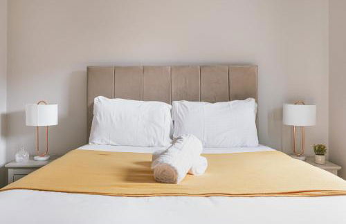 Luxurious 2 Bedroom City Centre Apartment Walking Distance to Everything Sleeps 6 - Foto 36