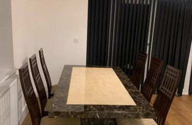 Spacious Entire 4 Bed House With 2 Free Parking Bays Early Check-in Late Check- Out Allowed - Foto 39