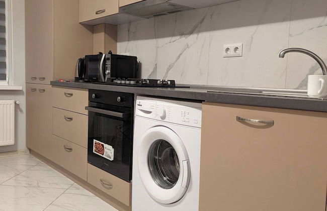 Charming Chișinău Apartment With Gas Heating & Hot Tub - Photo 10