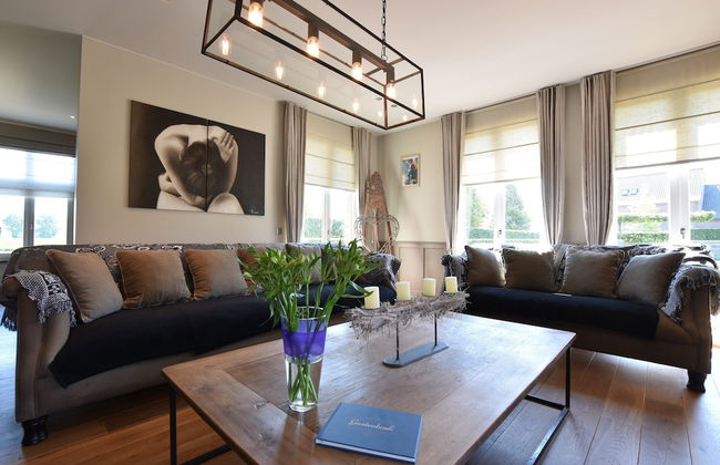 Tasteful Mansion in Lichtervelde with Hot Tub - Photo 17