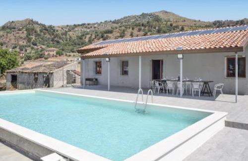 Villa in Gaggi with Pool near Mount Etna - Foto 6