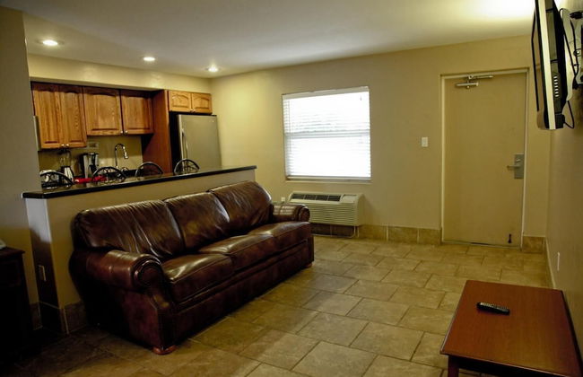 Lake Grassy Inn & Suites - Foto 15