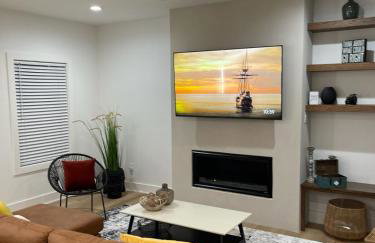 Downtown New 3 Story Sleeps 14 - Foto 32