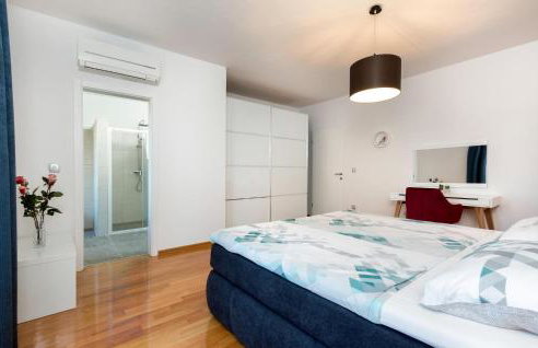 Gorgeous Home In Krmed With Wifi - Foto 27