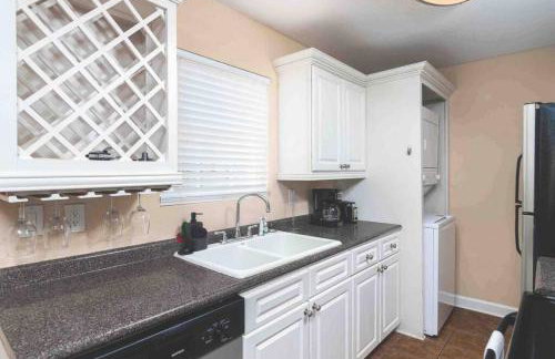 Convenient to campus and The Square - Foto 11