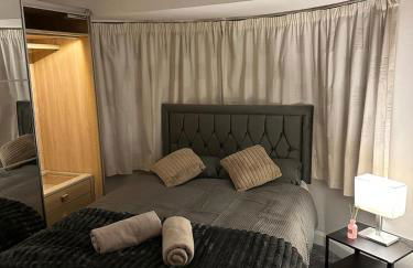 Luxury Detached holiday home Near BHX, JLR, NEC - Foto 18