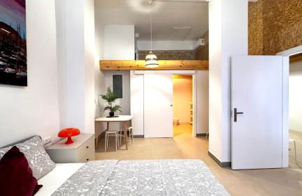 Soho Boho Apartments - with sunny rooftop terrace and fiber optic internet - Photo 30