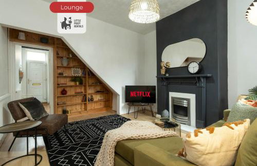 2 Bedroom Home with WiFi, Private Yard and Street Parking - Foto 9