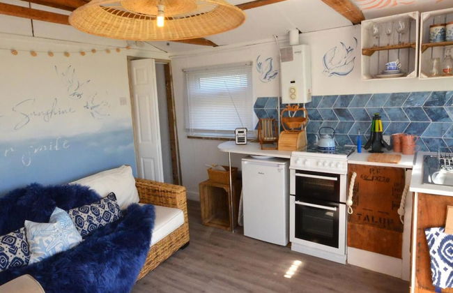 1 Bed Chalet - Sleeps 4 - Pets, Parking, Wifi - Foto 3