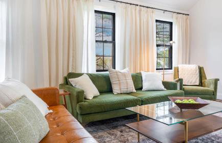 Charcoal Chalet by Avantstay A+ Design w/ Firepit - Foto 17