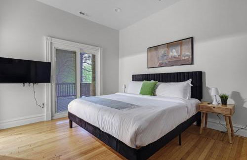 Hartford 5BR Family Home with Games BBQ Grill and Firepit - Foto 16