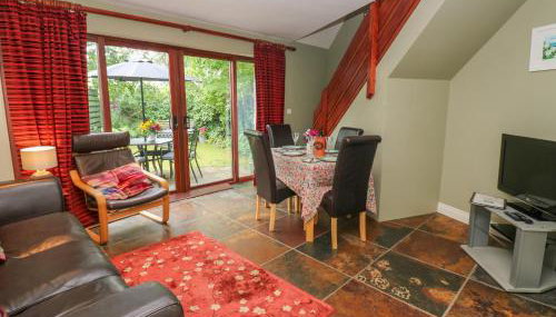 Magnolia Cottage - Photo 2