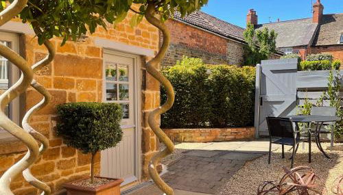 Box Barn - Stylish Accommodation in Rutland - Photo 1