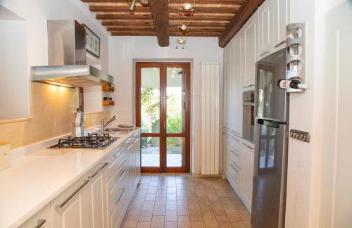 Casa Renzo, Exclusive Farmhouse with Private Pool - near Fermo - Foto 12