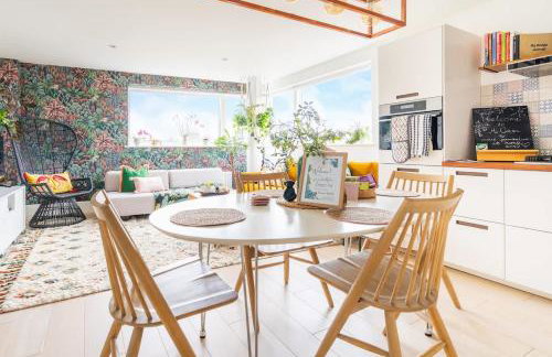 Boutique Brick Lane 2-Bed, Colourful City Vibes - Foto 5