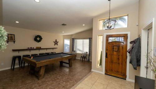 Spacious house with pool heater, hot tub, billiards - Foto 3