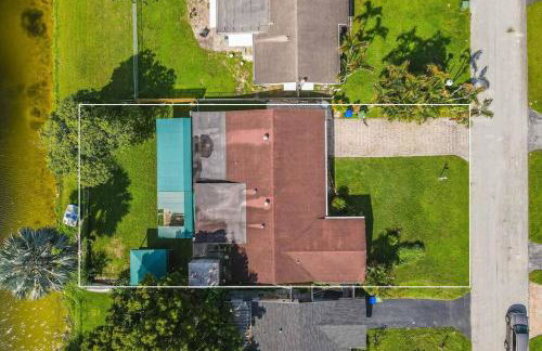 Private Lakefront Home in Miami/Pembroke - Foto 3