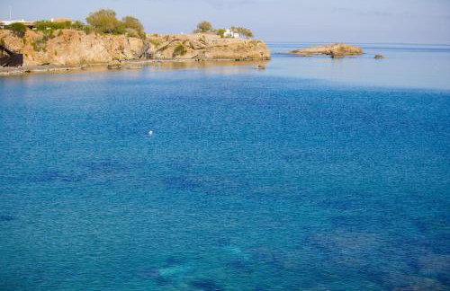 Almyra Seaside Villa with Private Pool - Sleeps 9 - Photo 32